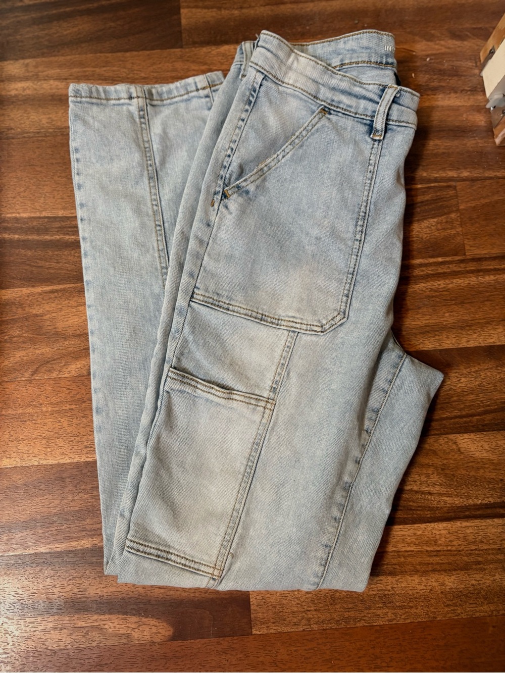 Size 10 INC International Concepts Light Wash Cargo Straight-Leg Jeans